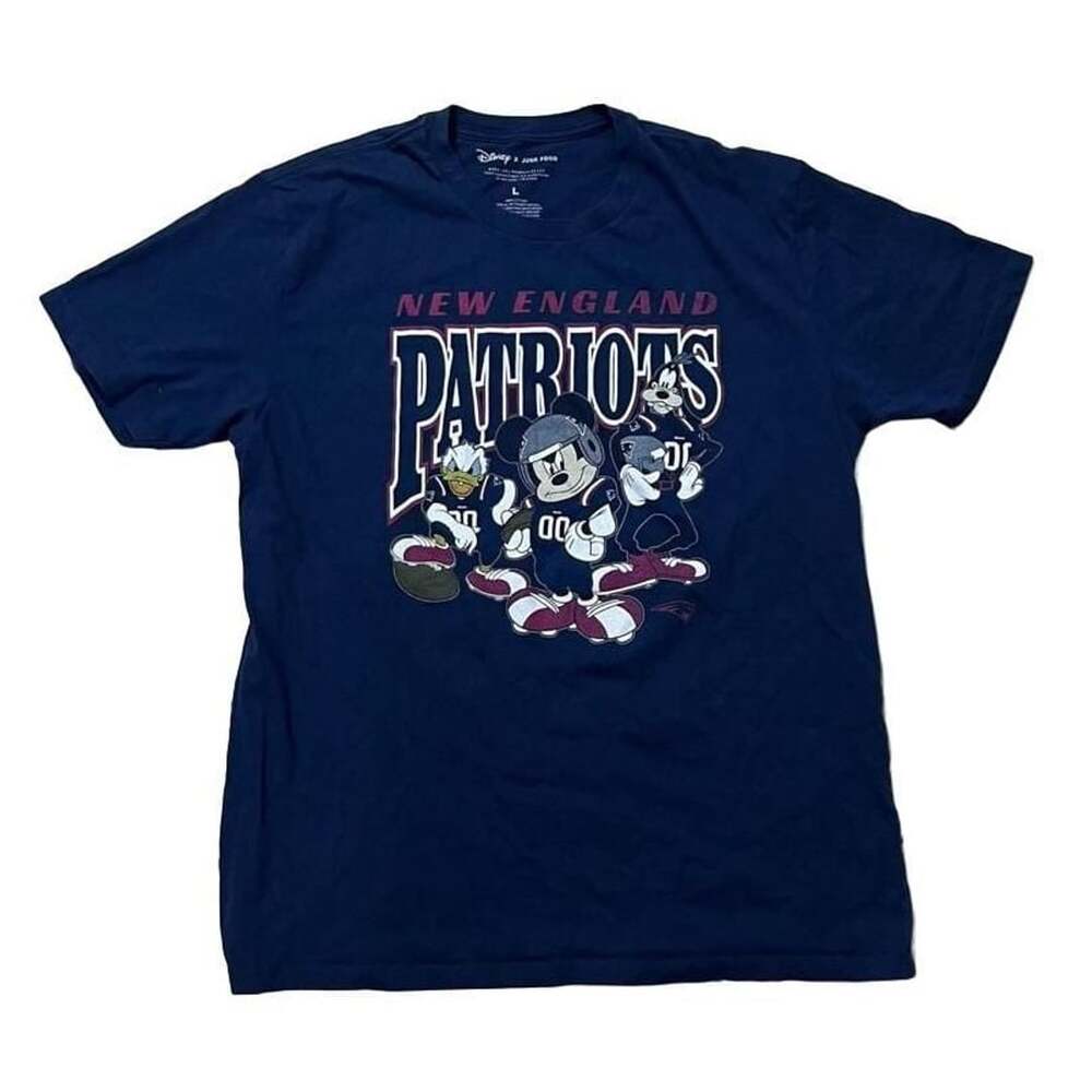 Disney x Junk Food New England Patriots Mickey Mouse Graphic T-Shirt